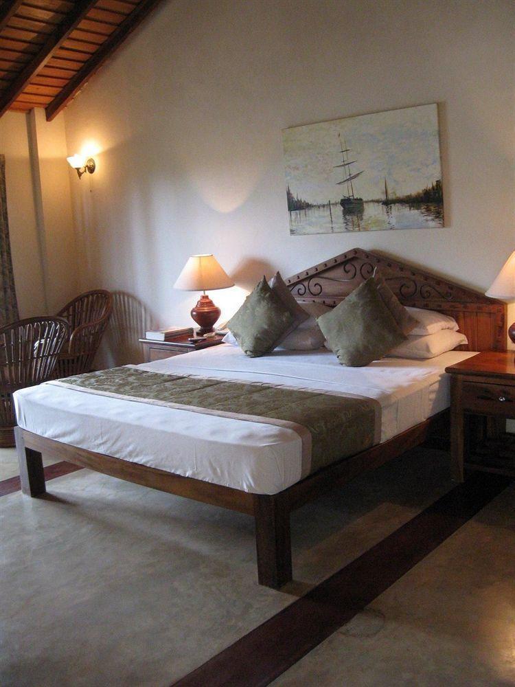 Kosgoda Beach Resort Exterior photo