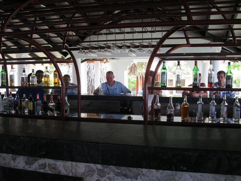 Kosgoda Beach Resort Exterior photo